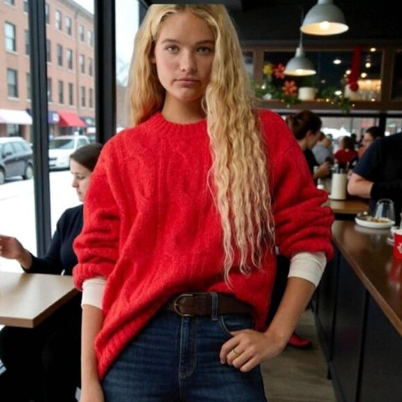 NEW!!! AMERICAN EAGLE SOFT CABLE KNIT SWEATER - COLOR CHERRY (RED) - SIZE XL - Picture 1 of 10